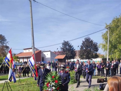Vukovar neposredno prije mirne reintergracije - središte zaposjednutog Vukovara