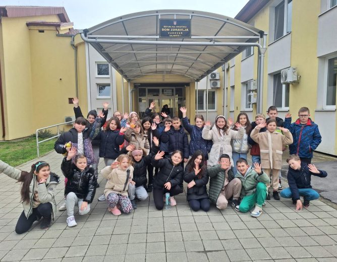 Učenici OŠ „Antuna Bauera“ iz Vukovara u posjetu Domu zdravlja učili iz prve ruke