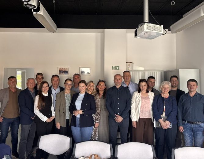 Sastanak o navodnjavanju: Naglasak na unaprjeđenju učinkovitosti, edukaciji i kvalitetnijoj provedbi projekata