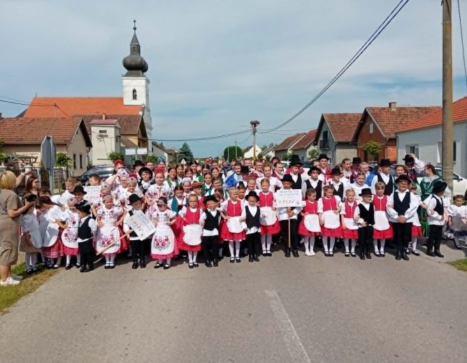 U Korođu održana 10. Smotra pjesme i plesa