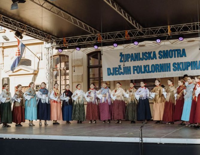 Na 27. Smotri dječjih folklornih skupina nastupa 38. skupina iz Vukovarsko-srijemske županije