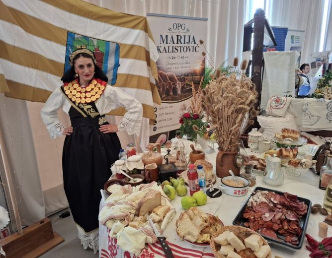 U Iloku održan 26. izbor Najuzornije hrvatske seoske žene