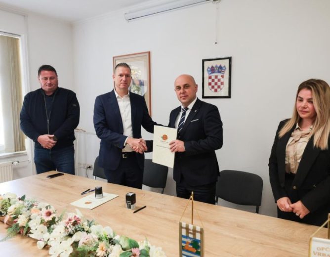 Posjet Općini Vrbanja: U planu izgradnja Doma za starije, Muzeja rakije…